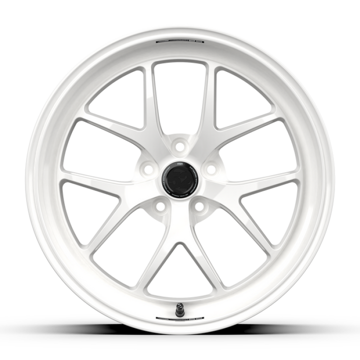 fifteen52 Sector RSR 19x9.5 5x114.3 38mm ET 73.1mm Center Bore Rally White