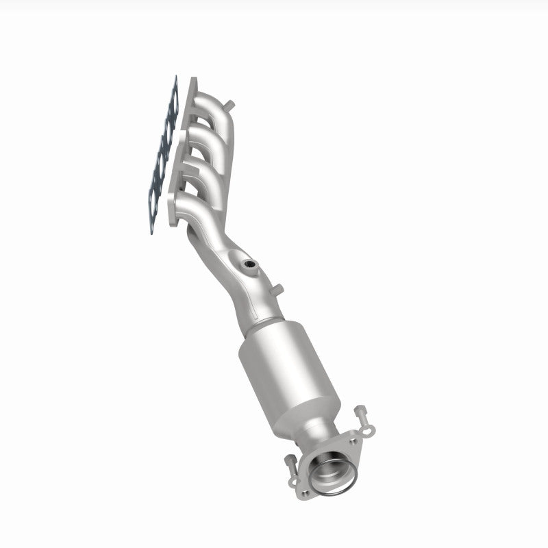 MagnaFlow 05-06 Nissan Titan 5.6L Direct Fit Converter