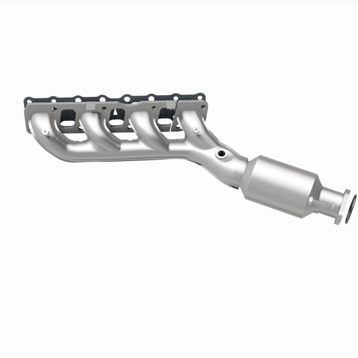 MagnaFlow 05-06 Nissan Titan 5.6L Direct Fit Converter