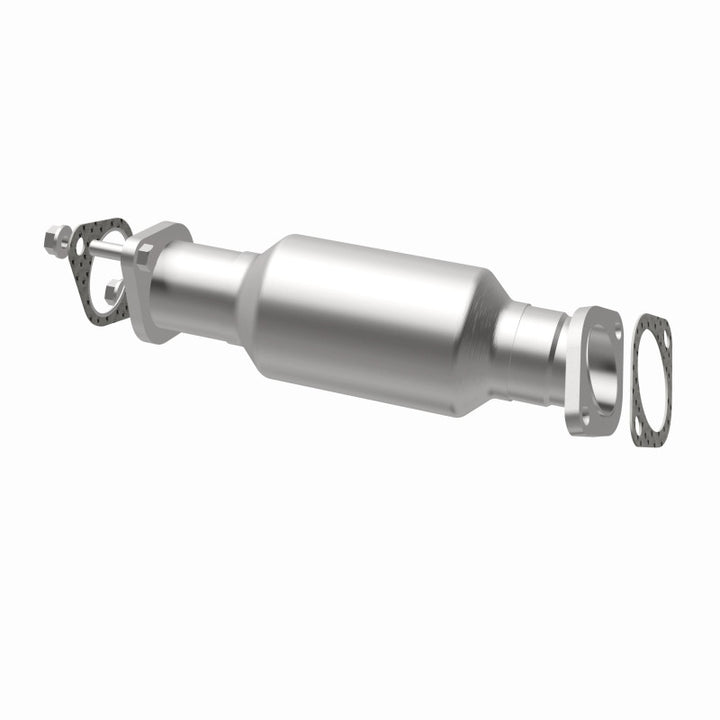 MagnaFlow Direct Fit Catalytic Converter 2011 Kia Sorento 3.5 Underbody