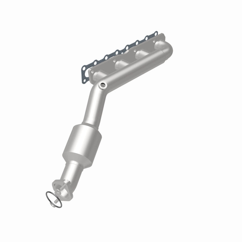 MagnaFlow 2004 Nissan Titan 5.6L Direct Fit Converter