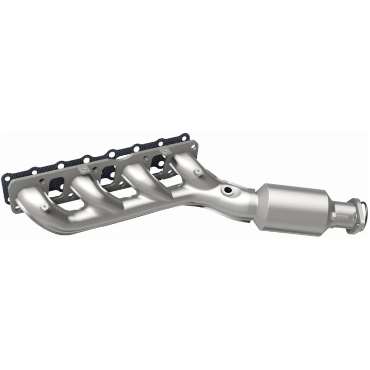 MagnaFlow 05-06 Nissan Titan 5.6L Direct Fit Converter