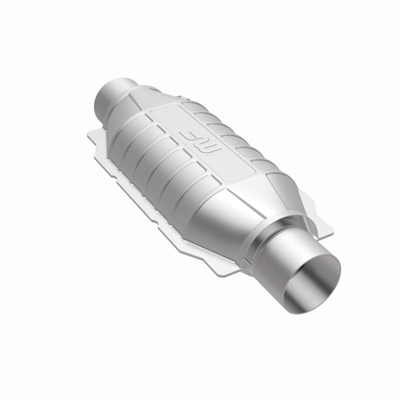 MagnaFlow Universal Catalytic Converter 3in In/Out Center/Center Oval w/ 02 Sensor
