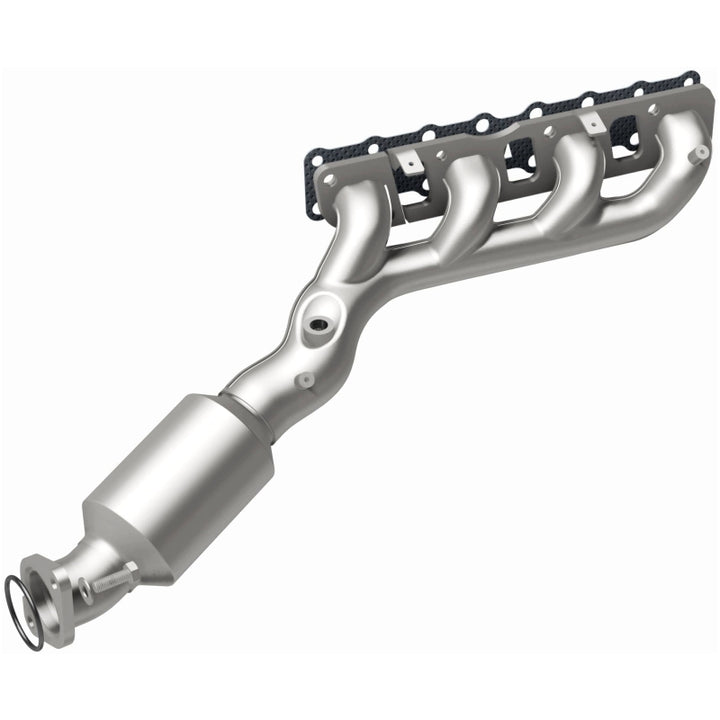 MagnaFlow 05-06 Nissan Titan 5.6L Direct Fit Converter