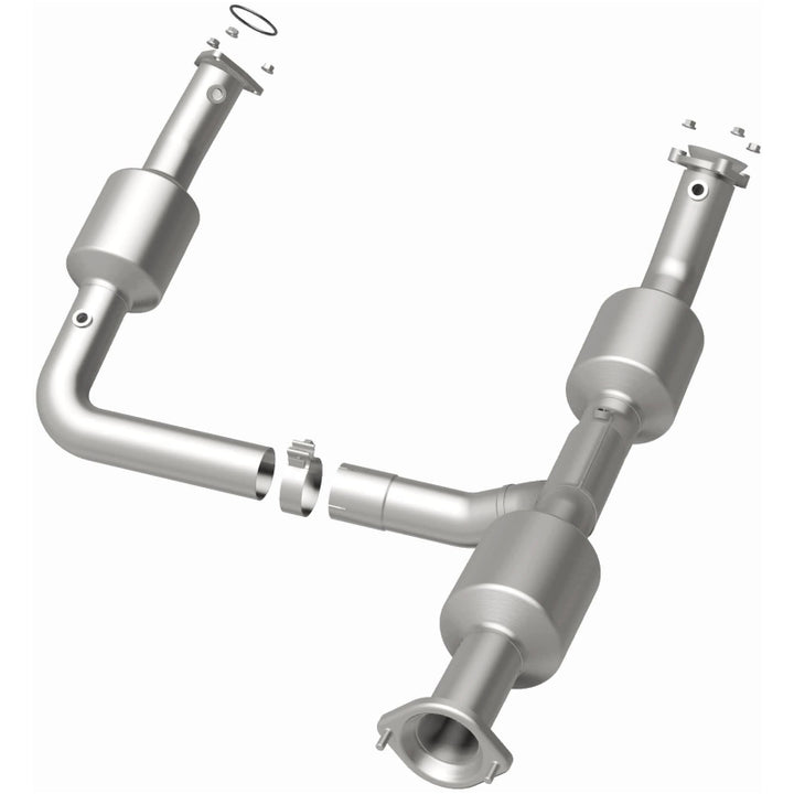 MagnaFlow 18-20 Chevrolet Express 2500 Single Underbody 4.3L Direct Fit Catalytic Converter
