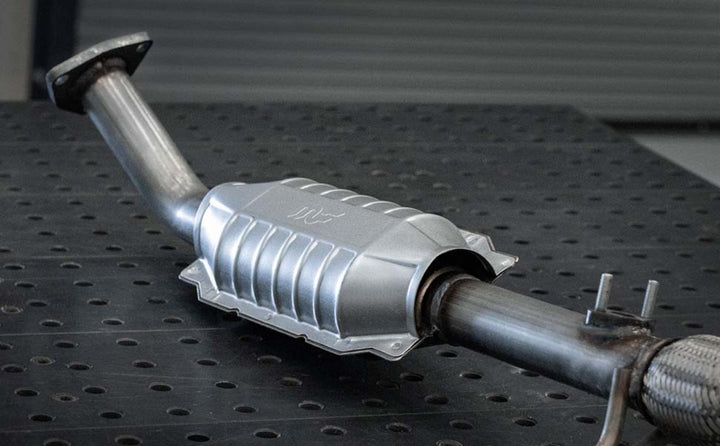 MagnaFlow 08-09 Subaru Impreza 2.5L Direct Fit Converter
