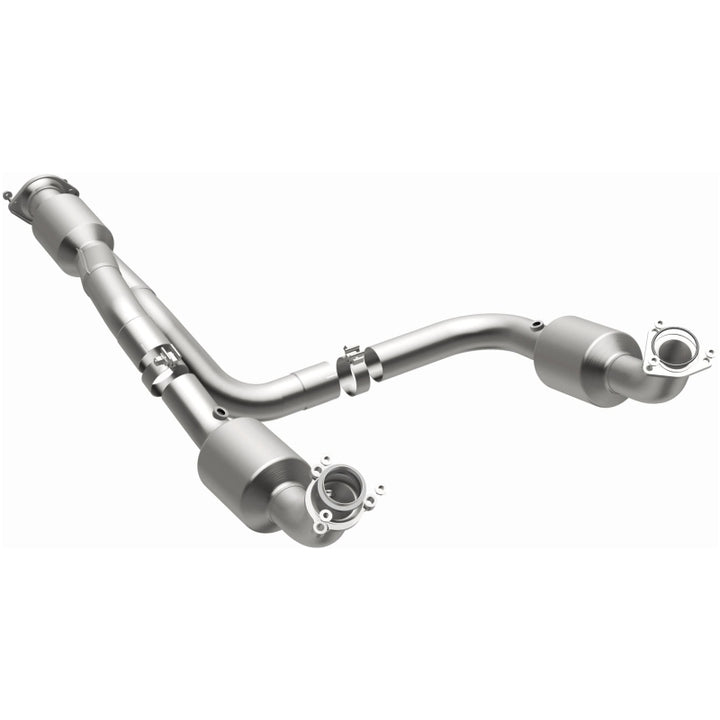 MagnaFlow 12-20 Chevrolet Express 4500 Underbody 6.0L Direct Fit Catalytic Converter
