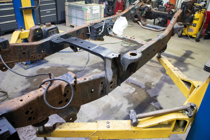 Rustbuster Forward Bed Mount