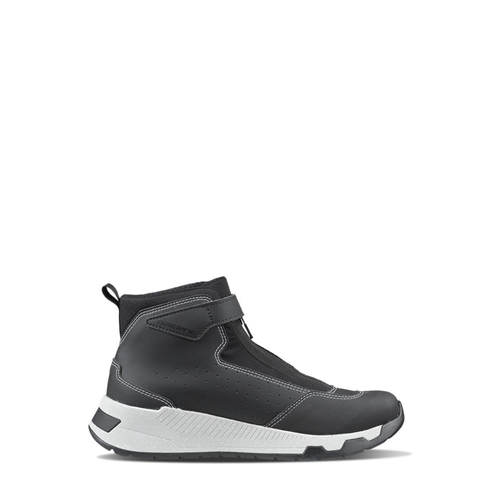 Gaerne G.Zion Gore-Tex Boot Black/White Size - 8