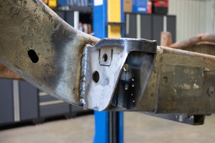 Rustbuster Front Cab Mount Left Side