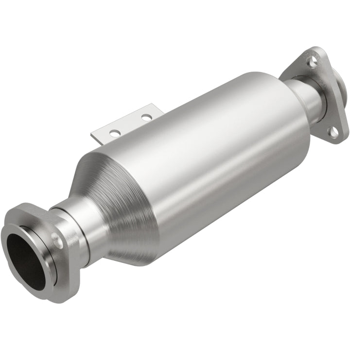 MagnaFlow 96-98 Hyundai Elantra 1.8L Direct Fit Converter