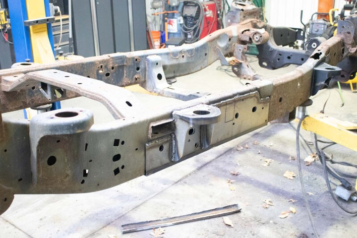 Rustbuster Center Cab Mount