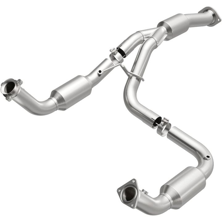 MagnaFlow 12-17 Chevrolet Express 3500 6.0L Direct Fit Converter