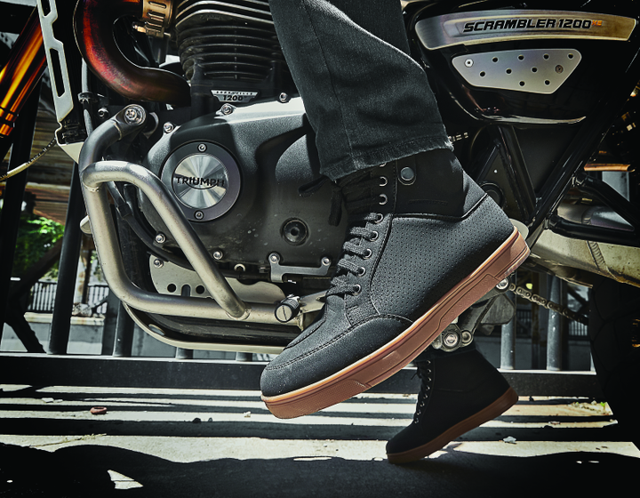 Speed and Strength United by Speed Shoe Black/Gum Size - 8