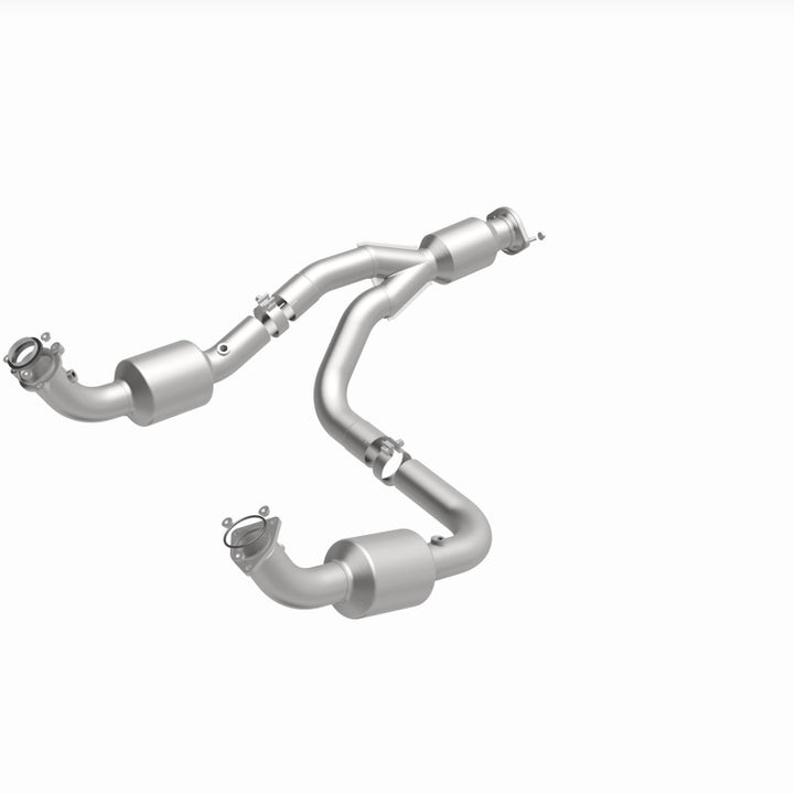 MagnaFlow 12-20 Chevrolet Express 4500 Underbody 6.0L Direct Fit Catalytic Converter