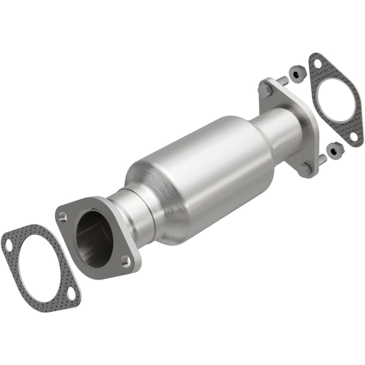 MagnaFlow Direct Fit Catalytic Converter 2011 Kia Sorento 3.5 Underbody