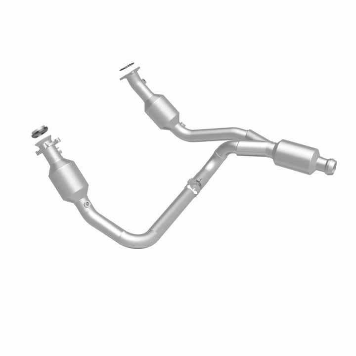 MagnaFlow 14-15 Chevrolet Silverado 1500 Underbody 4.3L / 5.3L Direct-Fit Catalytic Converter