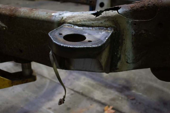 Rustbuster Front Cab Mount Left Side