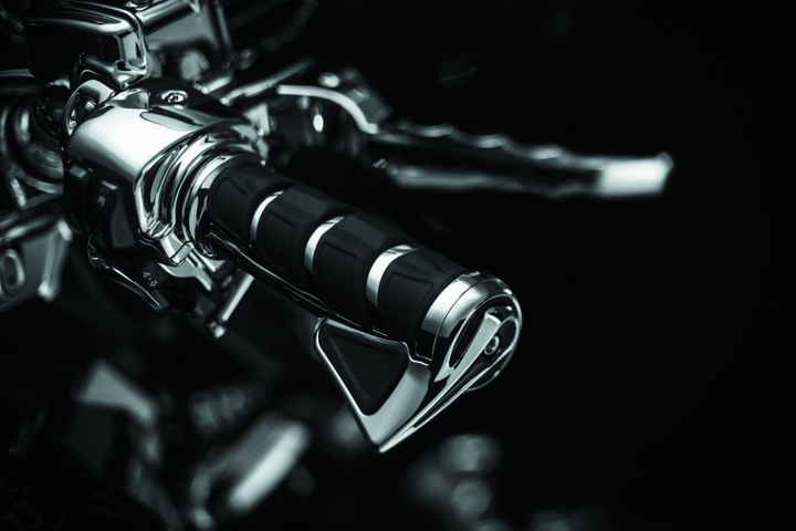 Kuryakyn Kinetic Grips Throttle-By-Wire Chrome