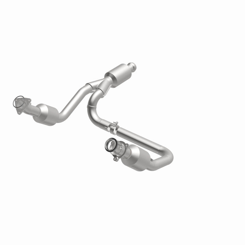 MagnaFlow 14-15 Chevrolet Silverado 1500 Underbody 4.3L / 5.3L Direct-Fit Catalytic Converter