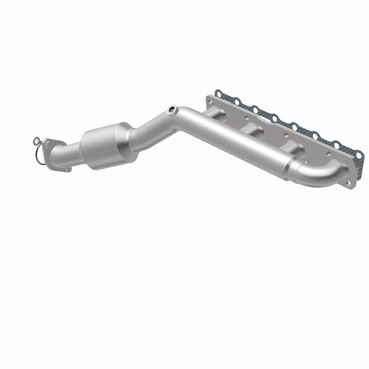 MagnaFlow 2004 Nissan Titan 5.6L Direct Fit Converter