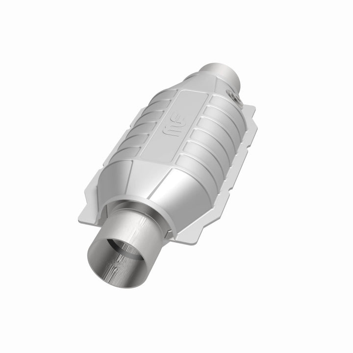 MagnaFlow Universal Catalytic Converter 3in In/Out Center/Center Oval w/ 02 Sensor