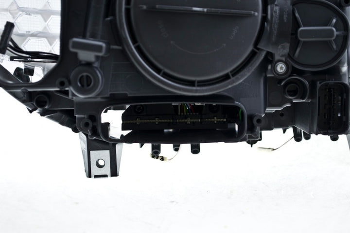Hella 2011 BMW 5Ser Sdn F10 W/Ahl - Headlamp Lh Xen