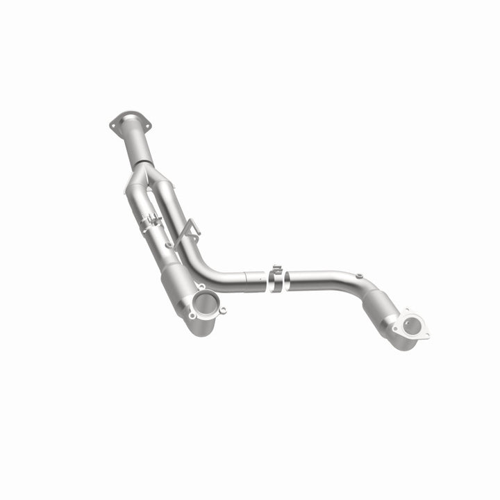 MagnaFlow 11-15 Chevrolet Silverado 2500 HD 6.0L Direct Fit Converter