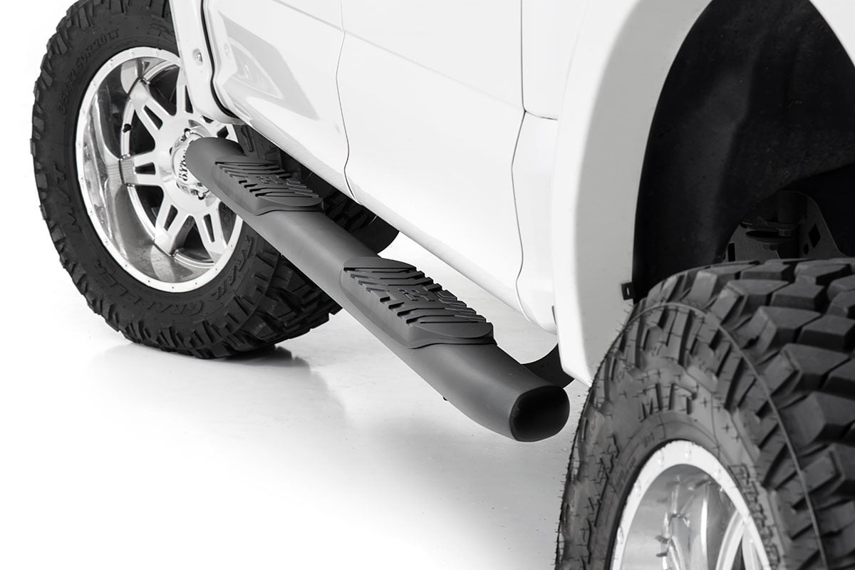 Oval Nerf Step | Crew Cab | Black | Ford F-150/Lightning/F-250/F-350/Raptor (15-26)