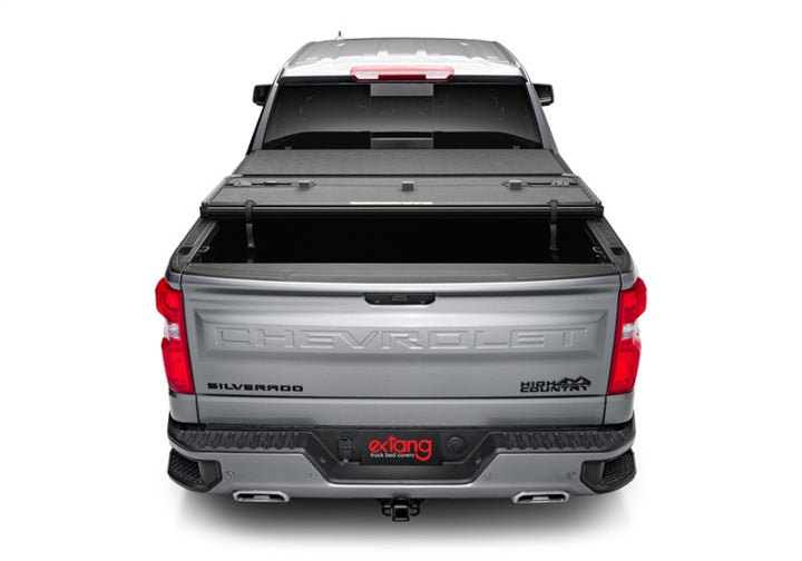 Extang 20-23 Chevy/GMC Silverado/Sierra 2500/3500HD (6ft. 10in. Bed) Solid Fold ALX