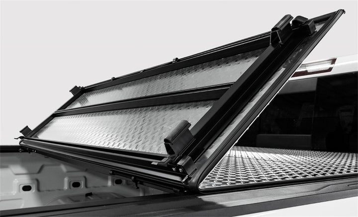 Access LOMAX Tri-Fold 09-17 Dodge Ram 1500 5ft 7in Short Bed (w/o RamBox Cargo Management System)