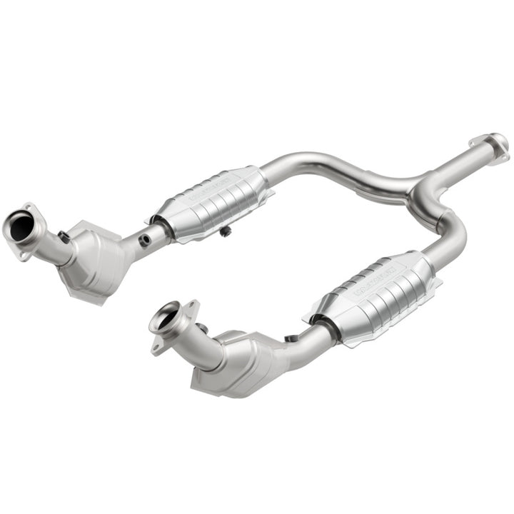 MagnaFlow Direct Fit Catalytic Converter 01-04 Ford Mustang 3.8L CA