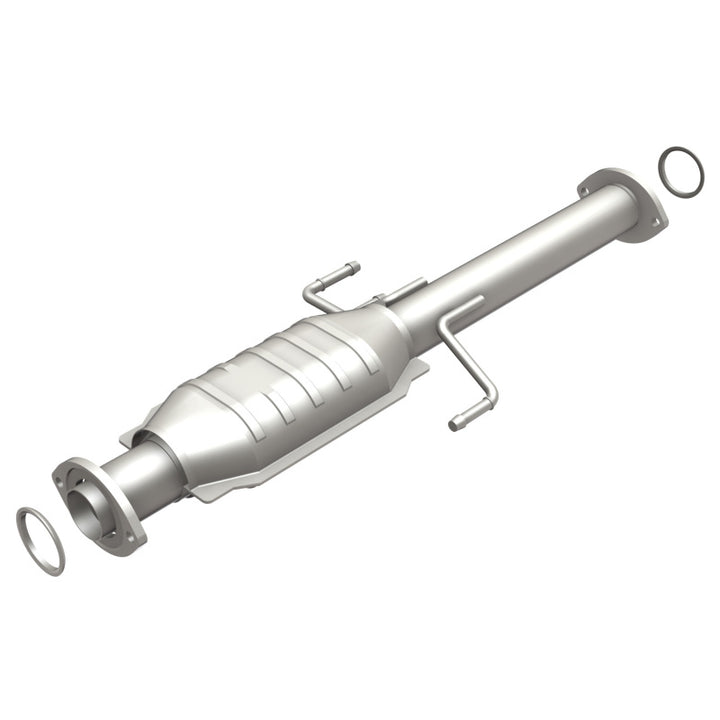 MagnaFlow Direct Fit Catalytic Converter 01-04 Toyota Tacoma 3.4L Rear