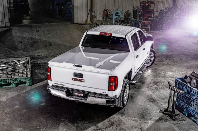 UnderCover 19-20 GMC Sierra 1500 (w/ MultiPro TG) 6.5ft Elite LX Bed Cover - Glory Red