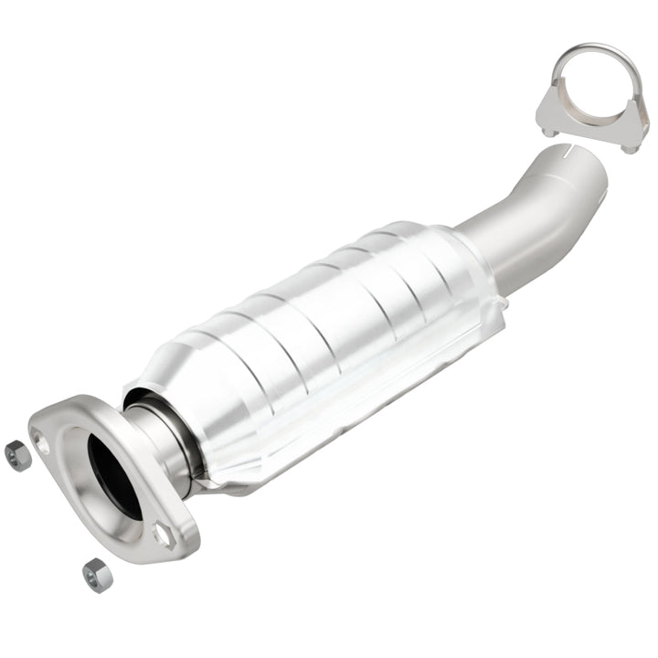 MagnaFlow Direct Fit Catalytic Converter 04 Toyota Sienna 3.3L