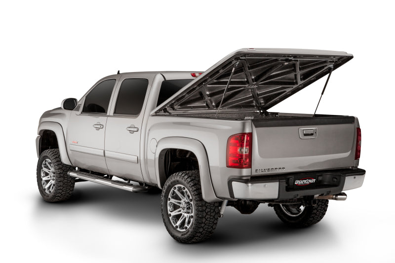 UnderCover 2018 Chevy Silverado (19 Legacy) 5.8ft Lux Bed Cover - Glory Red