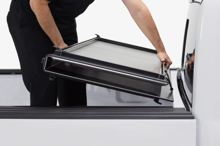 Access LOMAX Tri-Fold 09-17 Dodge Ram 1500 5ft 7in Short Bed (w/o RamBox Cargo Management System)