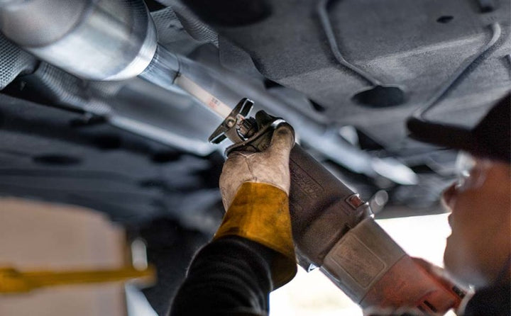 MagnaFlow Direct Fit Catalytic Converter 05-05 Audi A6 Quattro 3.2L