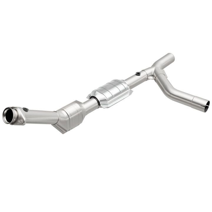 MagnaFlow Direct Fit Catalytic Converter 00-04 Ford E150 4.6L P/S