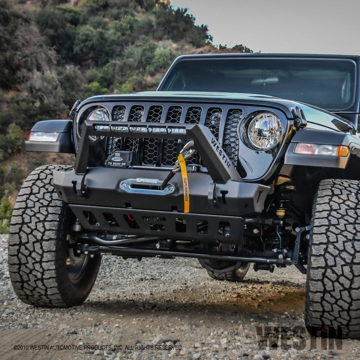 Westin 18-19 Jeep Wrangler JL WJ2 Stubby Front Bumper - Textured Black