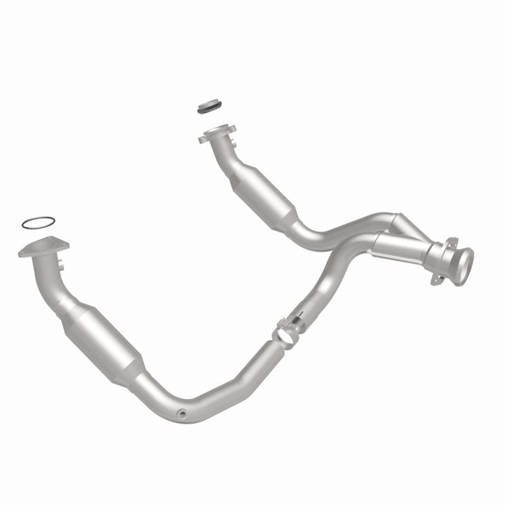 MagnaFlow Direct Fit Catalytic Converter 2007-2008 Cadillac Escalade 6.2L