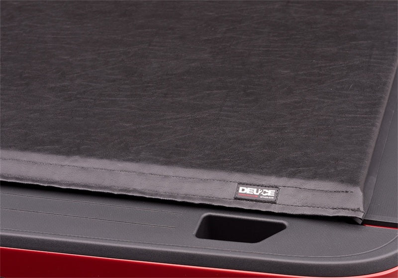 Truxedo 16-20 Nissan Titan 5ft 6in Deuce Bed Cover