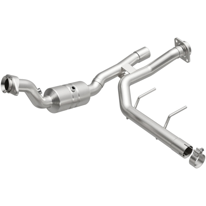 MagnaFlow Direct Fit Catalytic Converter 2017 F-150 3.5 OEM Underbody