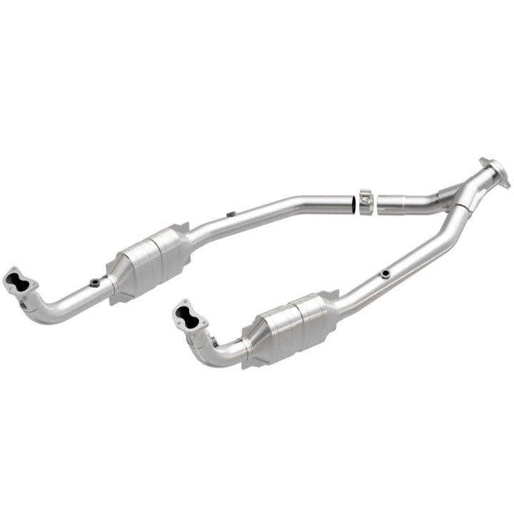 MagnaFlow Direct Fit Catalytic Converter 99-04 LR Discovery V8 OEM