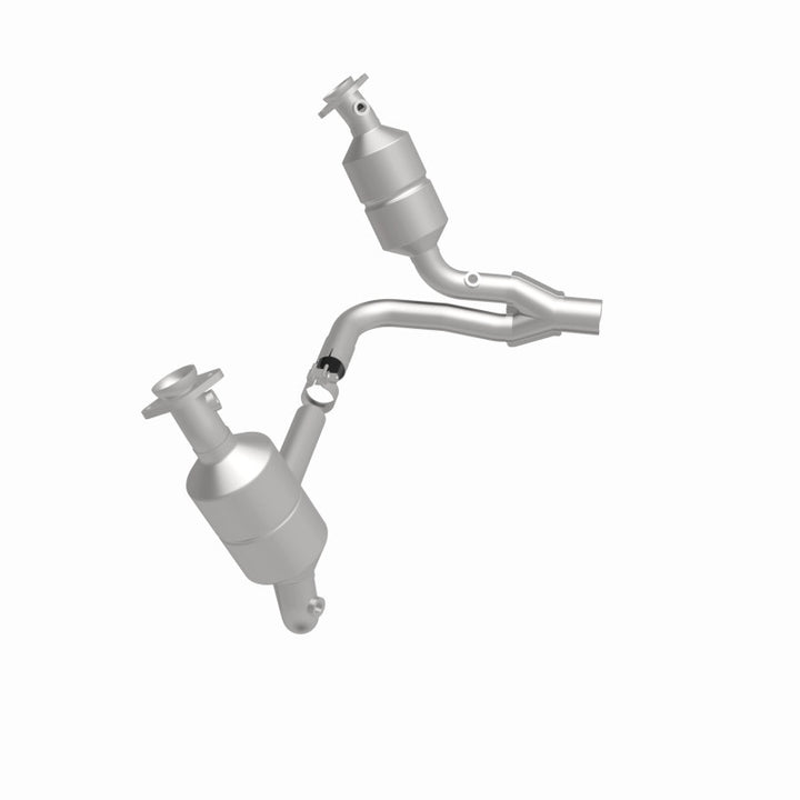 MagnaFlow Direct Fit Catalytic Converter OEM 2004 Dodge Dakota Underbody