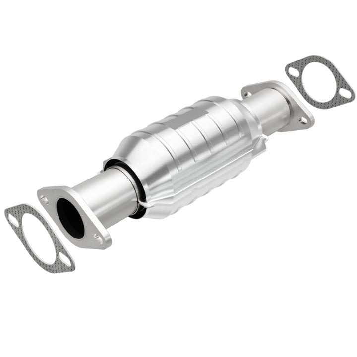 MagnaFlow Direct Fit Catalytic Converter 03-06 Kia Sorento 3.5L rear