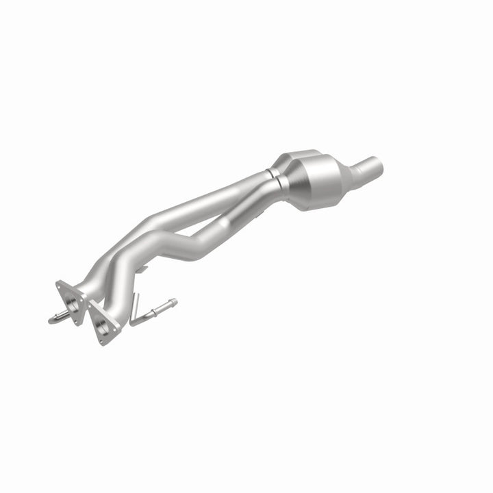 MagnaFlow Direct Fit Catalytic Converter 07-09 Audi Q7 3.6L Manifold