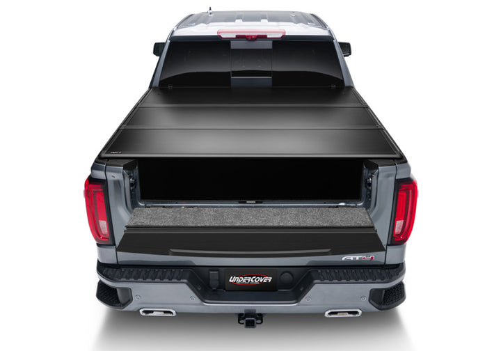 UnderCover 99-19 Silverado / Sierra Limited/Legacy 5.5ft Triad Bed Cover