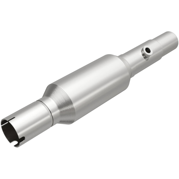 MagnaFlow Direct Fit Catalytic Converter 96-98 Jeep Grand Cherokee Underbody