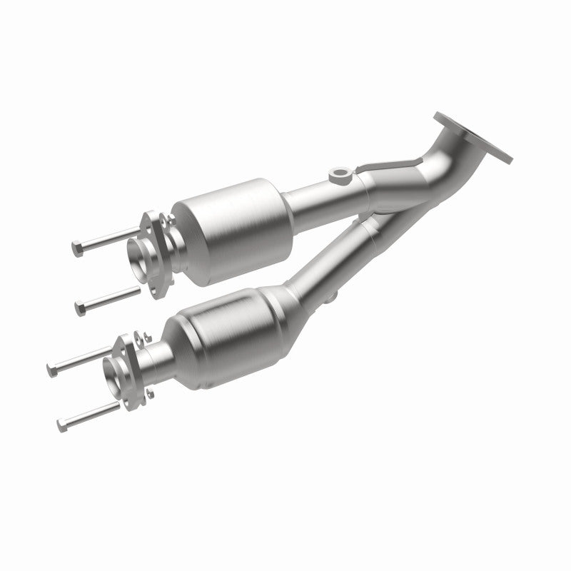 MagnaFlow Direct Fit Catalytic Converter 00-01 Cherokee Front 4.0L